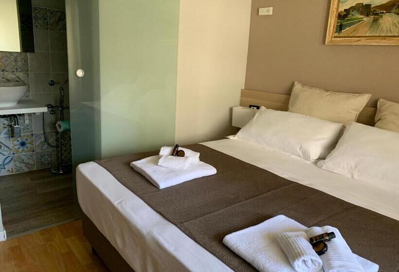 اتاق استاندارد, Domus Fieschi Rooms