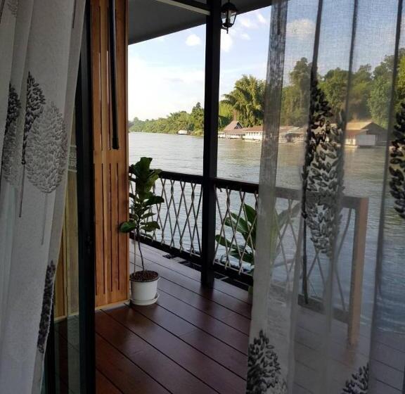Deluxe room with river view, Rimwang The River Life
