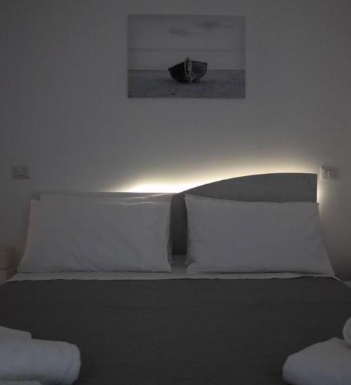 اتاق خانوادگی, B&b Carlo V
