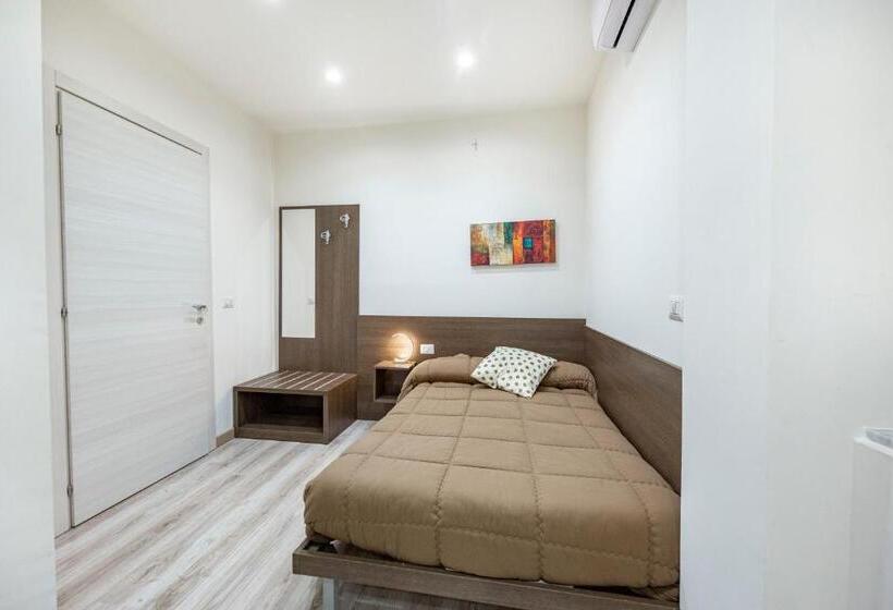 اتاق استاندارد یک نفره, B&b Ambitious