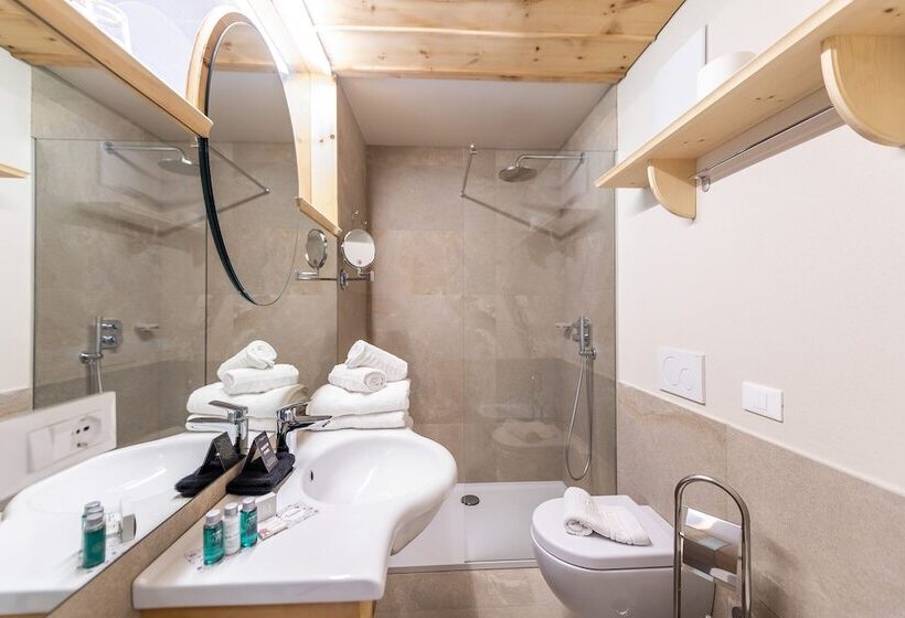 Номер Стандарт Двуспальная Кровать, Berghotel Jochgrimm   Your Dolomites Home
