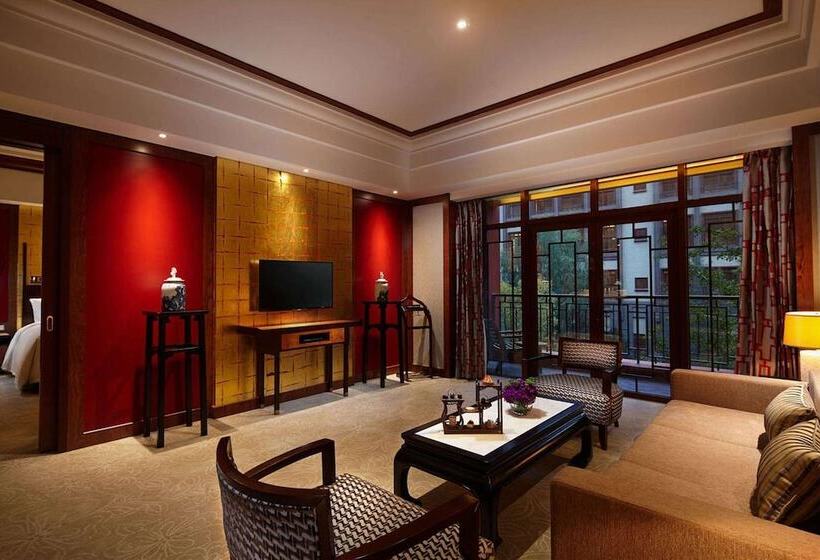 سوییت لوکس, Hilton Tianjin Eco City