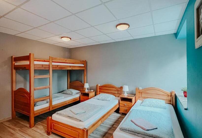 اتاق استاندارد چهار تخته, Hostel Filip