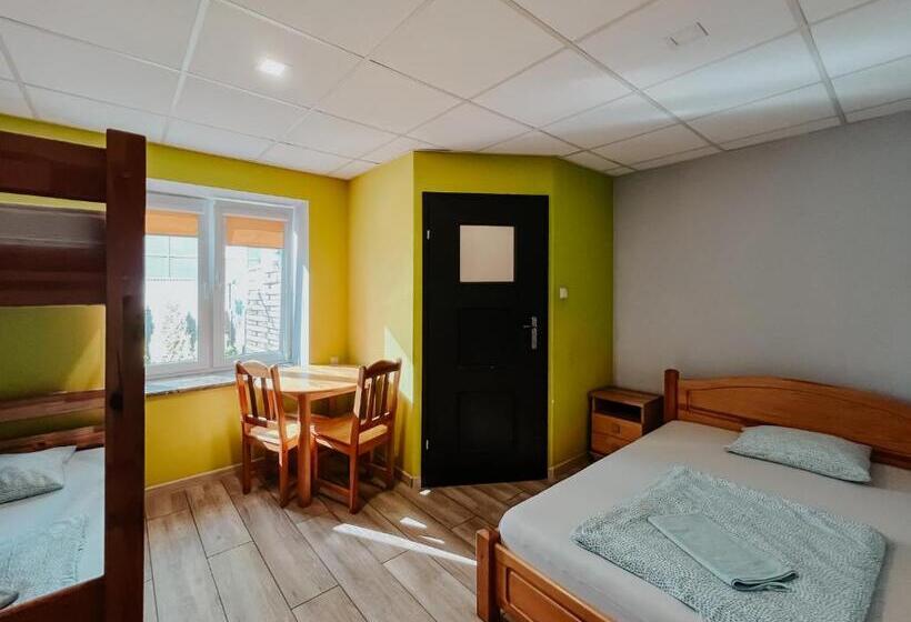 اتاق استاندارد چهار تخته, Hostel Filip