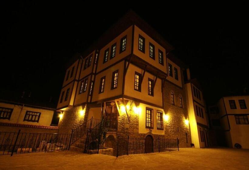 Номер Стандарт, Kardelen Konakları