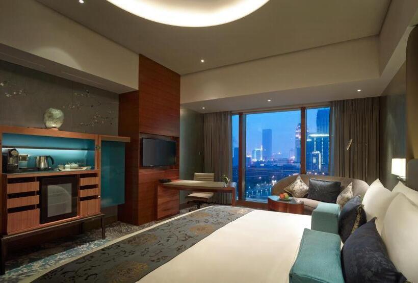 اتاق استاندارد با تخت بزرگ, Shangrila Tianjin