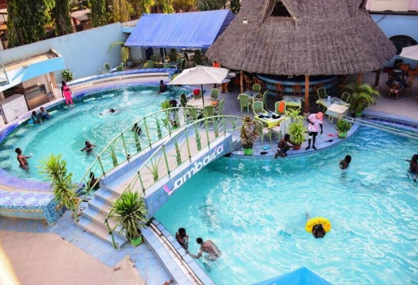 اتاق لوکس, Lambada Holiday Resort