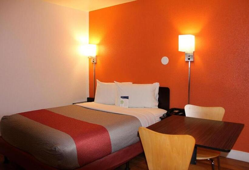 Номер Стандарт, Motel 6goodland, Ks