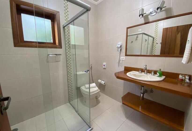 اتاق لوکس, Pousada Victoria Villa By Nacional Inn   A 800 Metros Da Vila Capivari