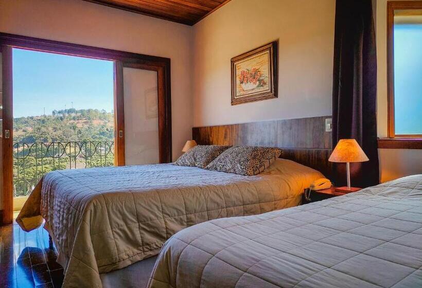 اتاق لوکس سه تخته, Pousada Victoria Villa By Nacional Inn   A 800 Metros Da Vila Capivari