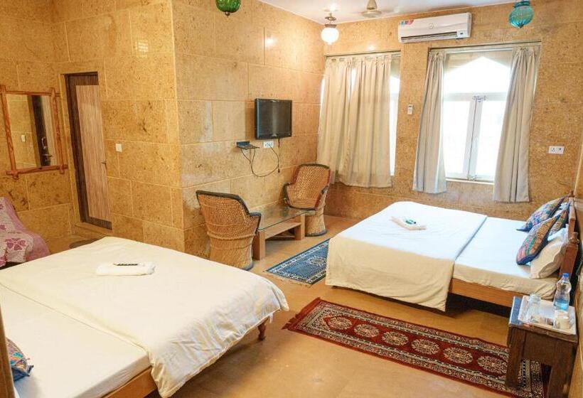 Люкс Deluxe Кровать Кинг, Wonbin Safari Jaisalmer