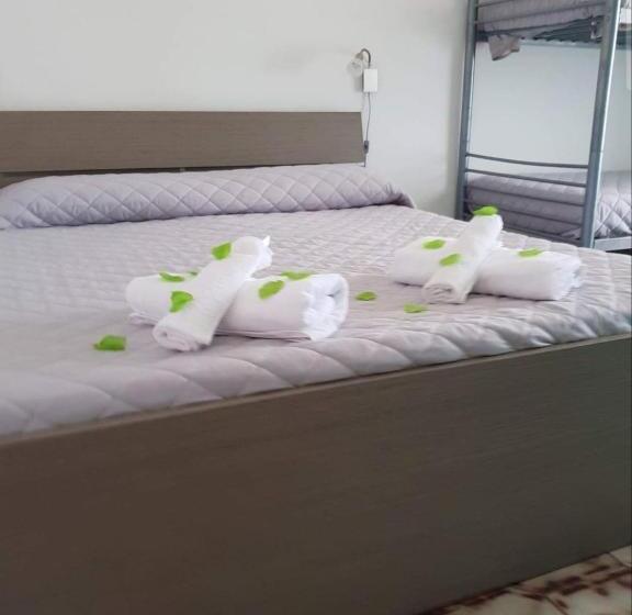 スタンダードルーム, Guest House Tra Rocce E Mare