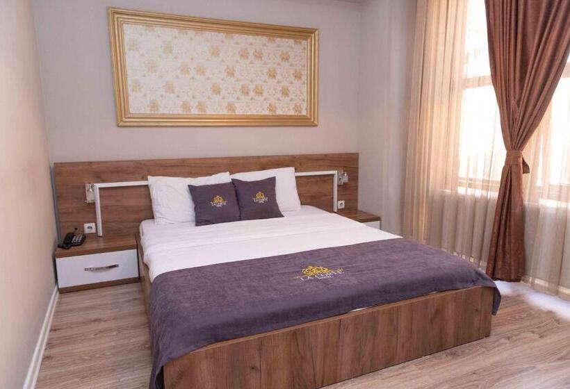 اتاق استاندارد, Lacorte Prishtina