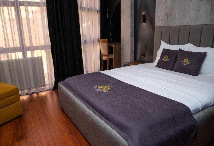 اتاق لوکس, Lacorte Prishtina