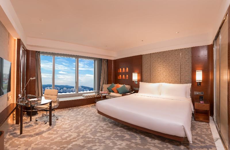 带大床的标准间, Crowne Plaza Macau, An Ihg