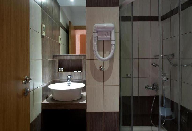 Семейный Номер, Karalis Beach