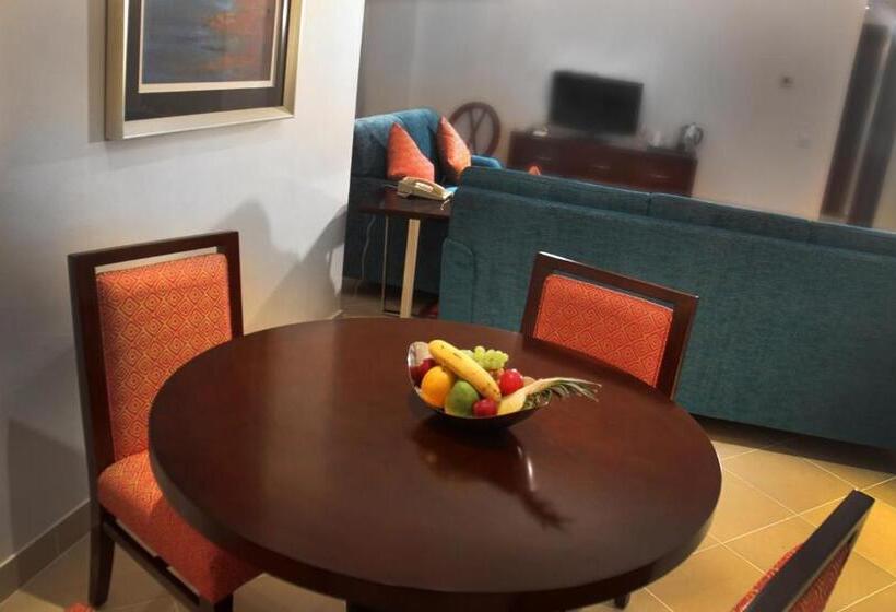 اتاق خانوادگی با چشم‌انداز جانبی دریا, Tolip Hotel Alexandria