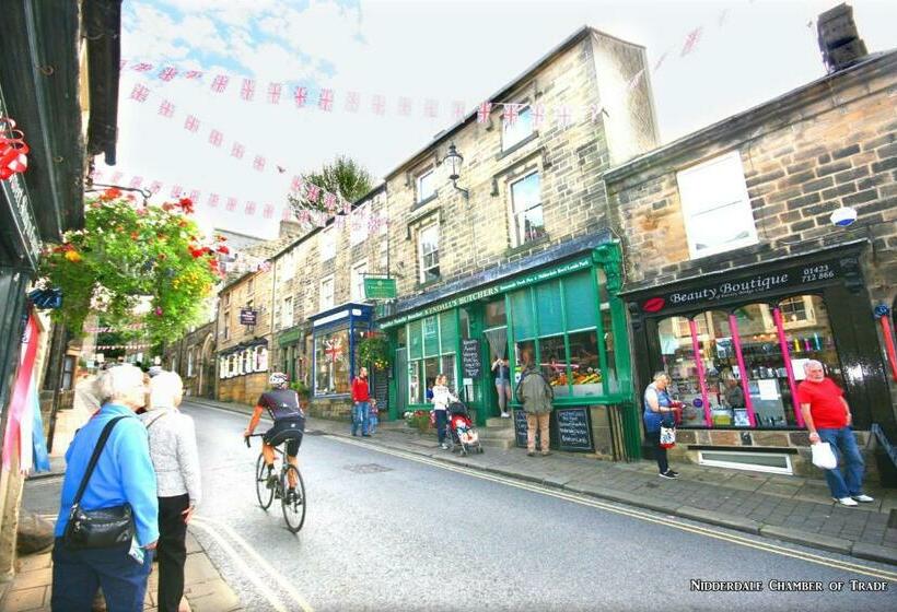 Casa 4 Quartos, Hilltop Snug Cosy Family Home In Bustling Town Of Pateley Bridge In The Yorkshire Dales   Book The C