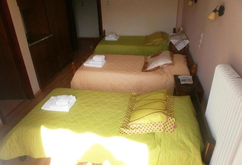 Habitació Triple Estàndard amb Balcó, 40 Platania
