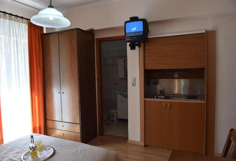 Номер Стандарт, 40 Platania