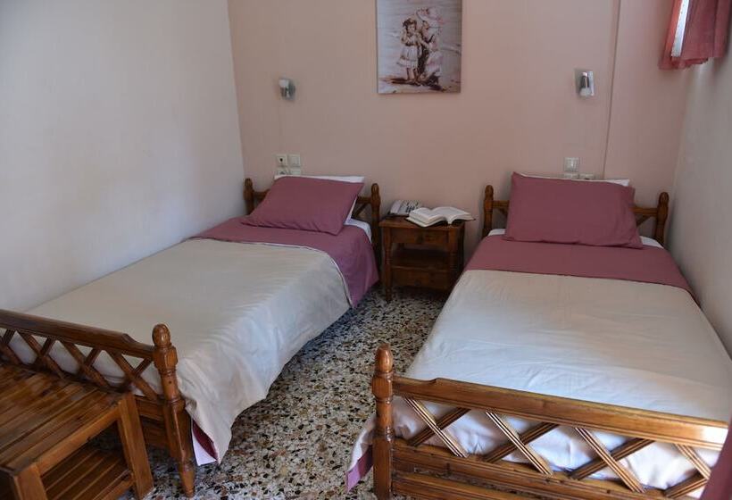 Habitación Estàndard Individual, 40 Platania