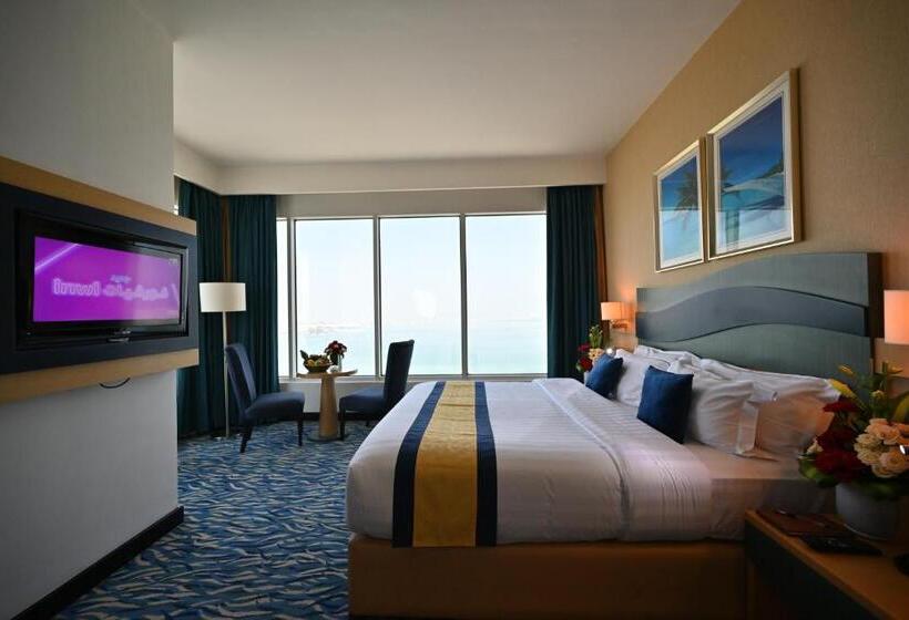 اتاق لوکس با تخت بزرگ, Harbour Suites