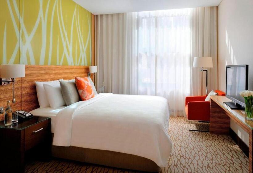 Люкс Кровать Кинг, Courtyard By Marriott World Trade Center, Abu Dhabi