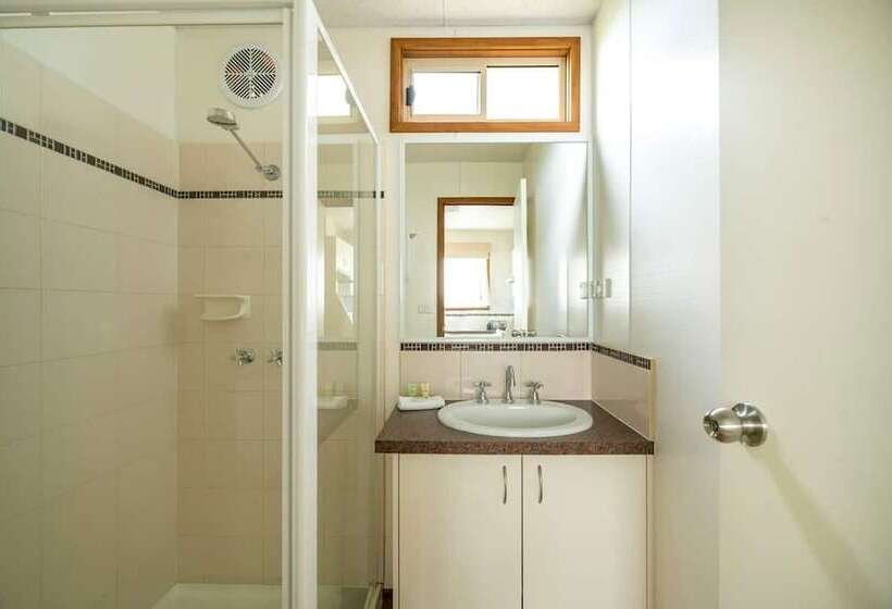 小室, Daysy Hill Country Cottages