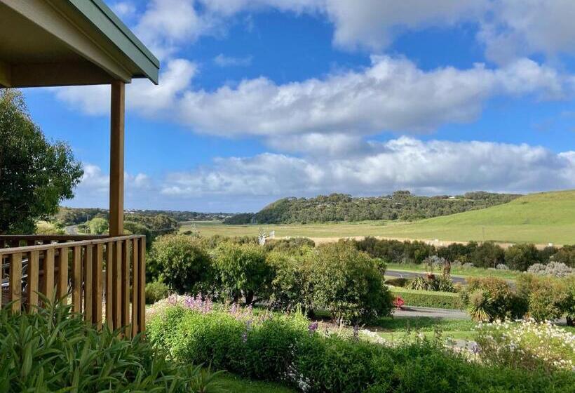 小室, Daysy Hill Country Cottages