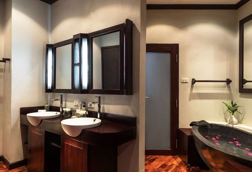 스위트 킹사이즈 침대, Kiridara Luang Prabang