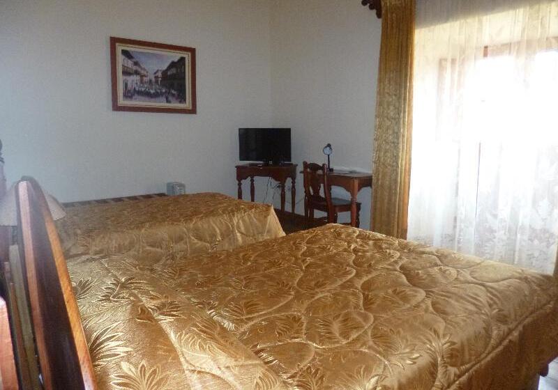 اتاق اکونومی, Midori