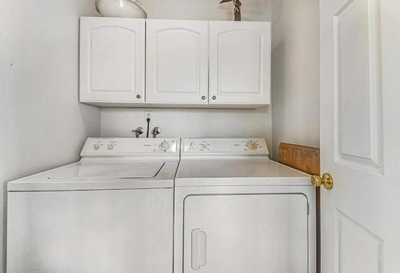 Апартаменты 3 Спальни, Lakeview Condo 941 1