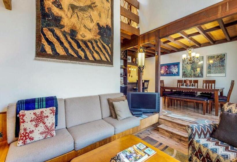 آپارتمان 2 خوابه, Squaw Valley Views Condo #15