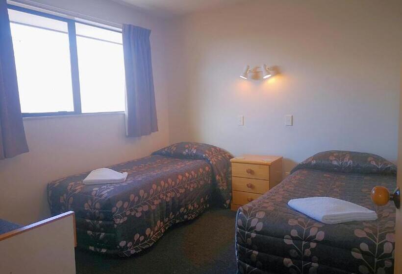 Apartamento 2 Dormitórios, Aston Court Motel