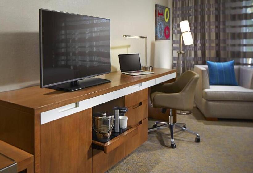 اتاق استاندارد با تخت بزرگ برای معلولان, Courtyard by Marriott Sunnyvale Silicon Valley