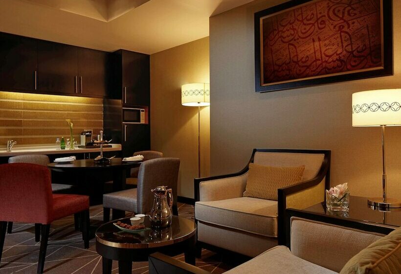 Президентский Люкс, Pullman Zamzam Madina