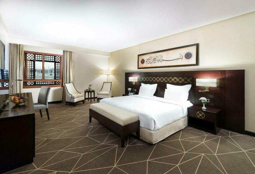 quarto Deluxe Cama King com Vistas, Pullman Zamzam Madina