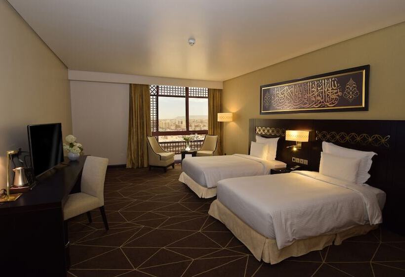 Номер Superior Вид на Город, Pullman Zamzam Madina
