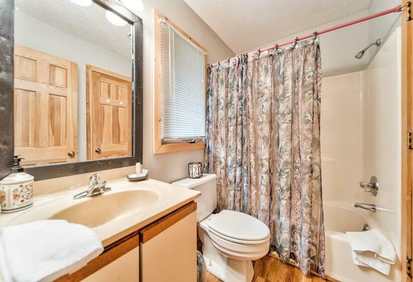 침실 3개 아파트, Cool River Condo I