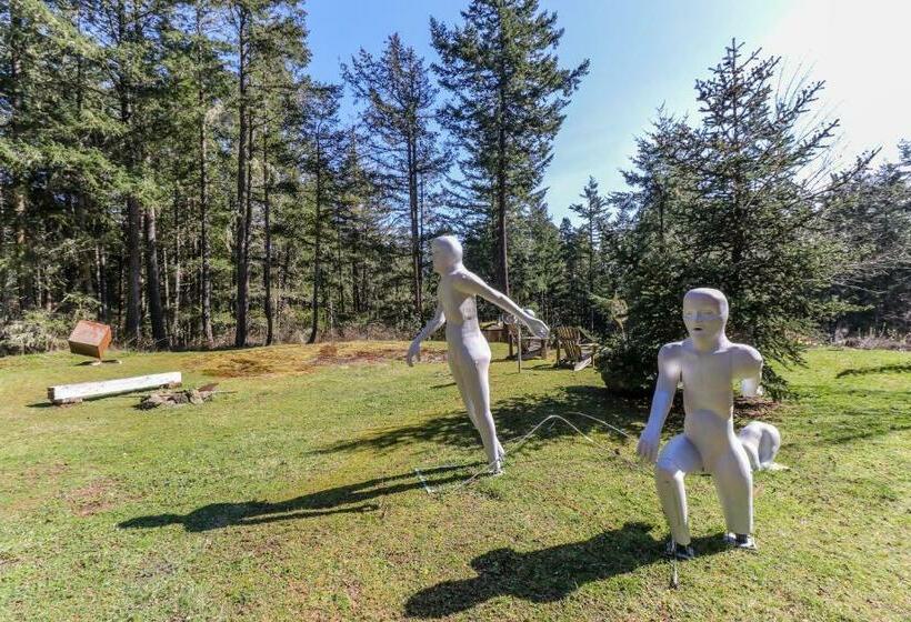 Студия Стандарт, Island Artist Studio