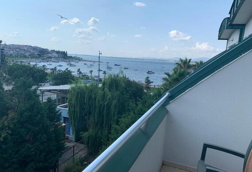 اتاق استاندارد با چشم‌انداز دریا, Hegsagone Marine Asia