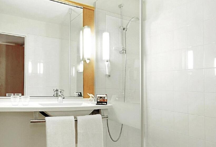 اتاق استاندارد با تخت دوبل, Ibis Milano Fiera