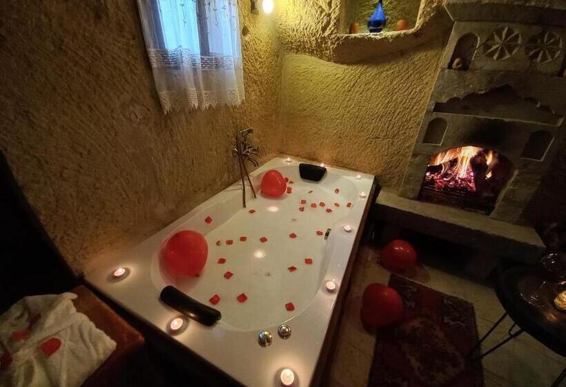 سوییت سوپریور, Shiraz Cave Cappadocia