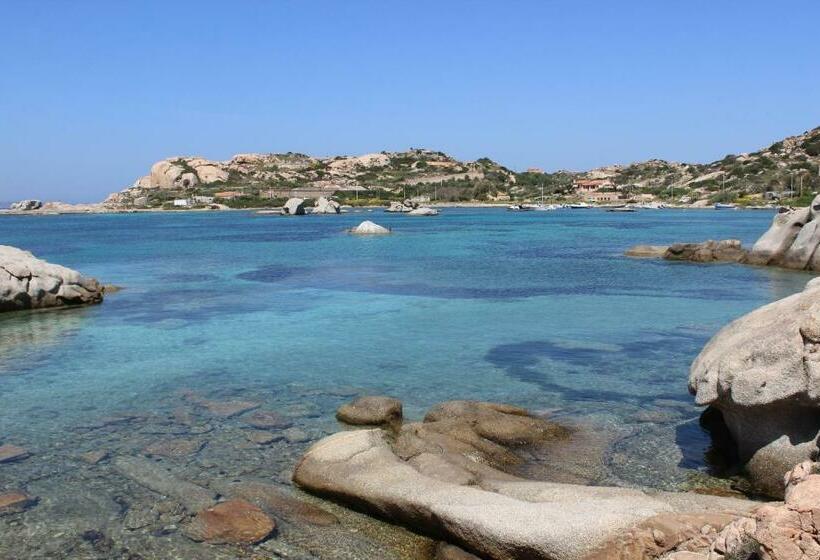 Апартаменты 2 Спальни, Residence Con Piscina A 4 Km Da Baja Sardinia