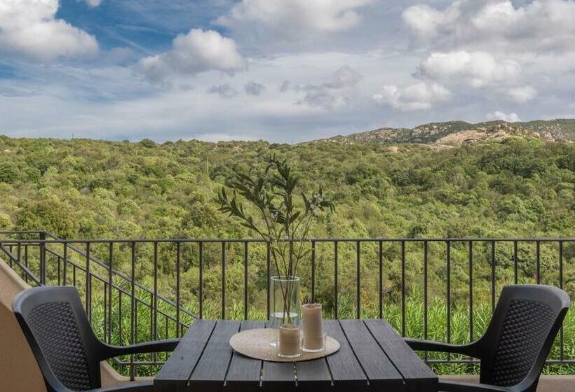 Студия Стандарт, Residence Con Piscina A 4 Km Da Baja Sardinia
