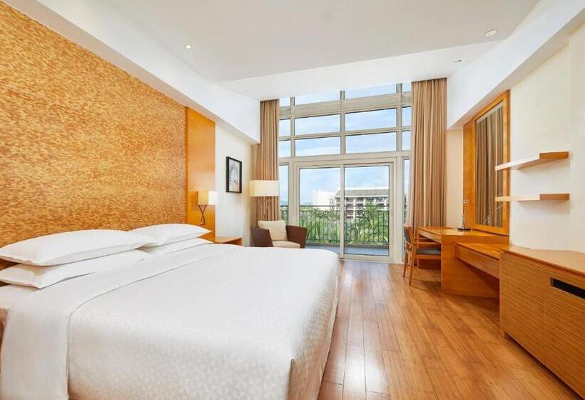 Номер Deluxe с Балконом, Four Points By Sheraton Shenzhou Peninsula Resort