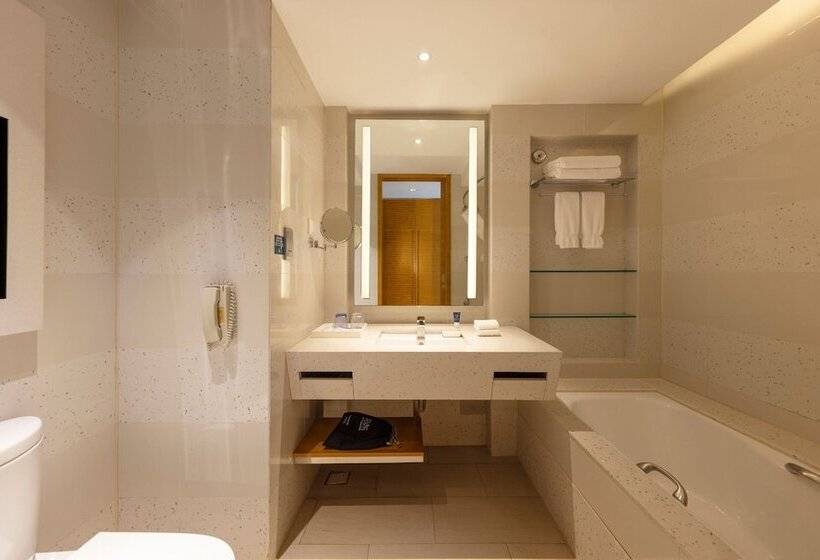 Люкс Семейный 2 Спальни, Four Points By Sheraton Shenzhou Peninsula Resort