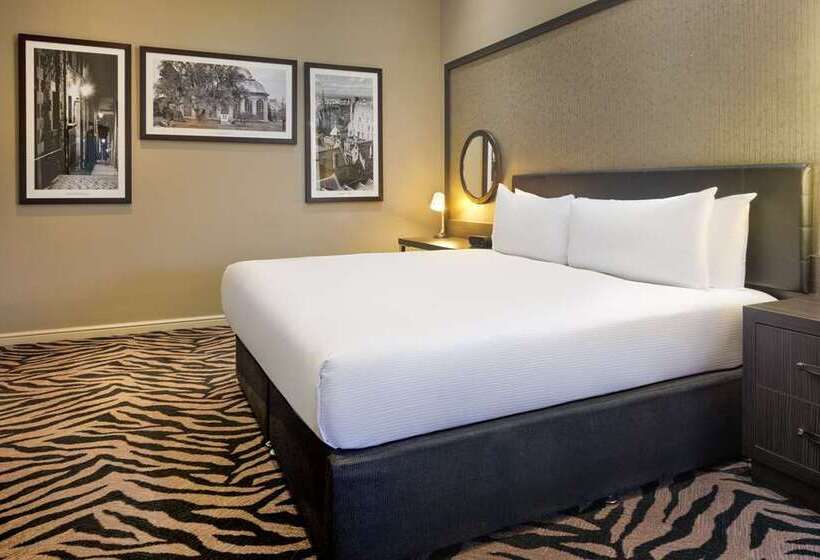 Полулюкс Кровать Кинг, Hilton Southampton   Utilita Bowl