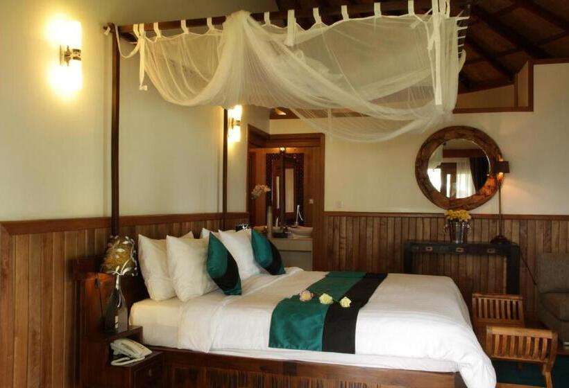 سوئیت با تخت بزرگ, Nataya Round House Coral Bay Resort