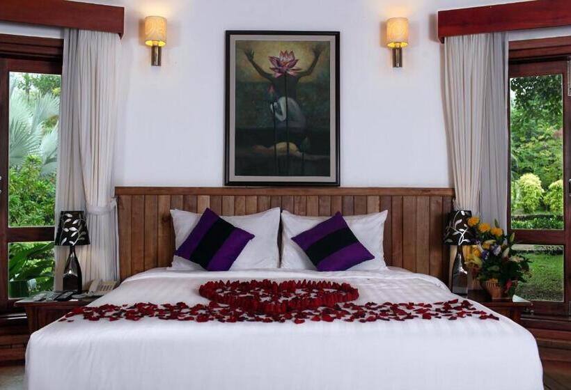 سوئیت با تخت بزرگ, Nataya Round House Coral Bay Resort